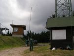Je po závodě a balíme stožár s antenou na 70cm. (7/16) Je po závodě a balíme stožár s antenou na 70cm. (7/16)